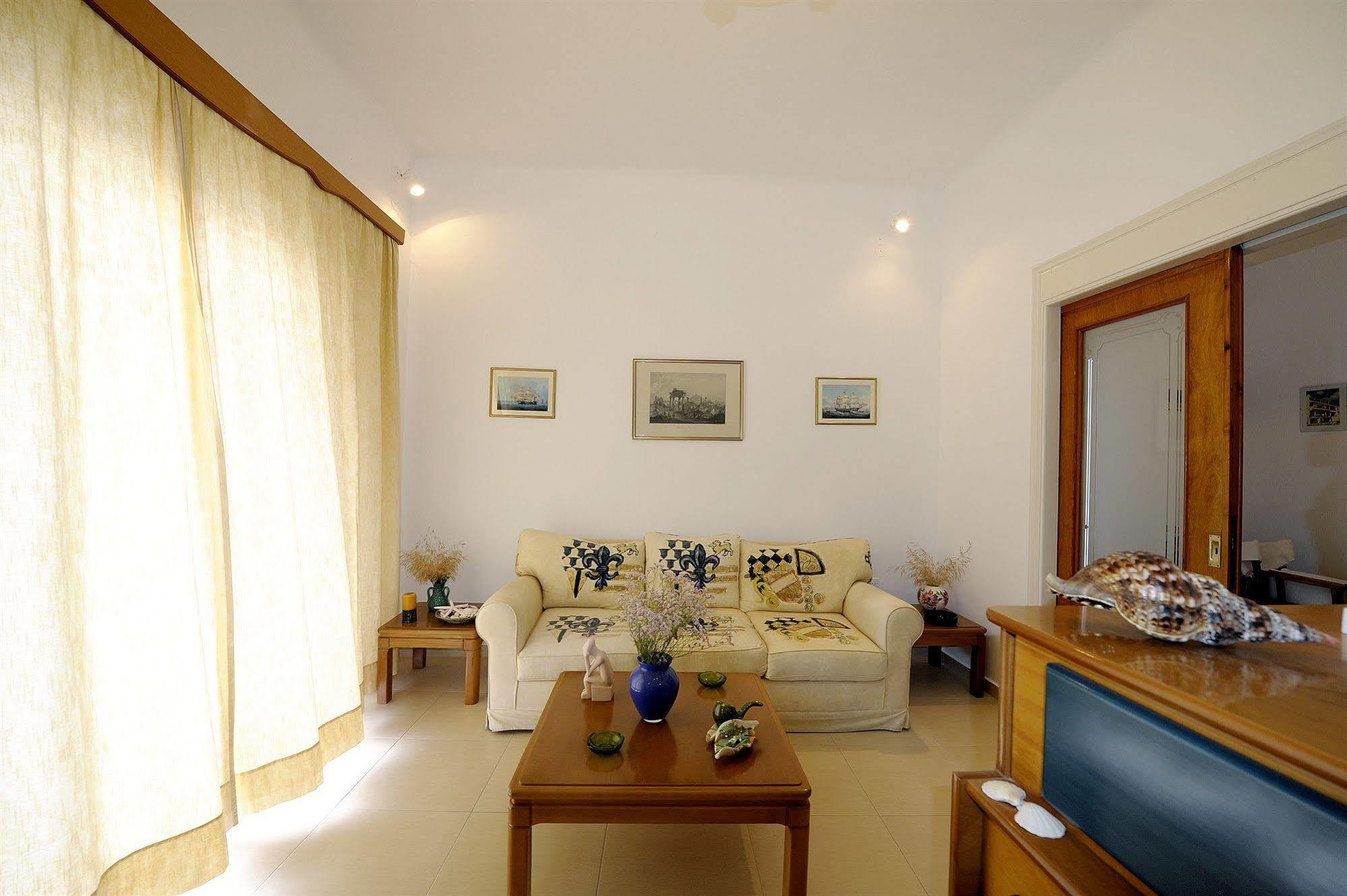 Corali Hotel Adamantas  Ngoại thất bức ảnh