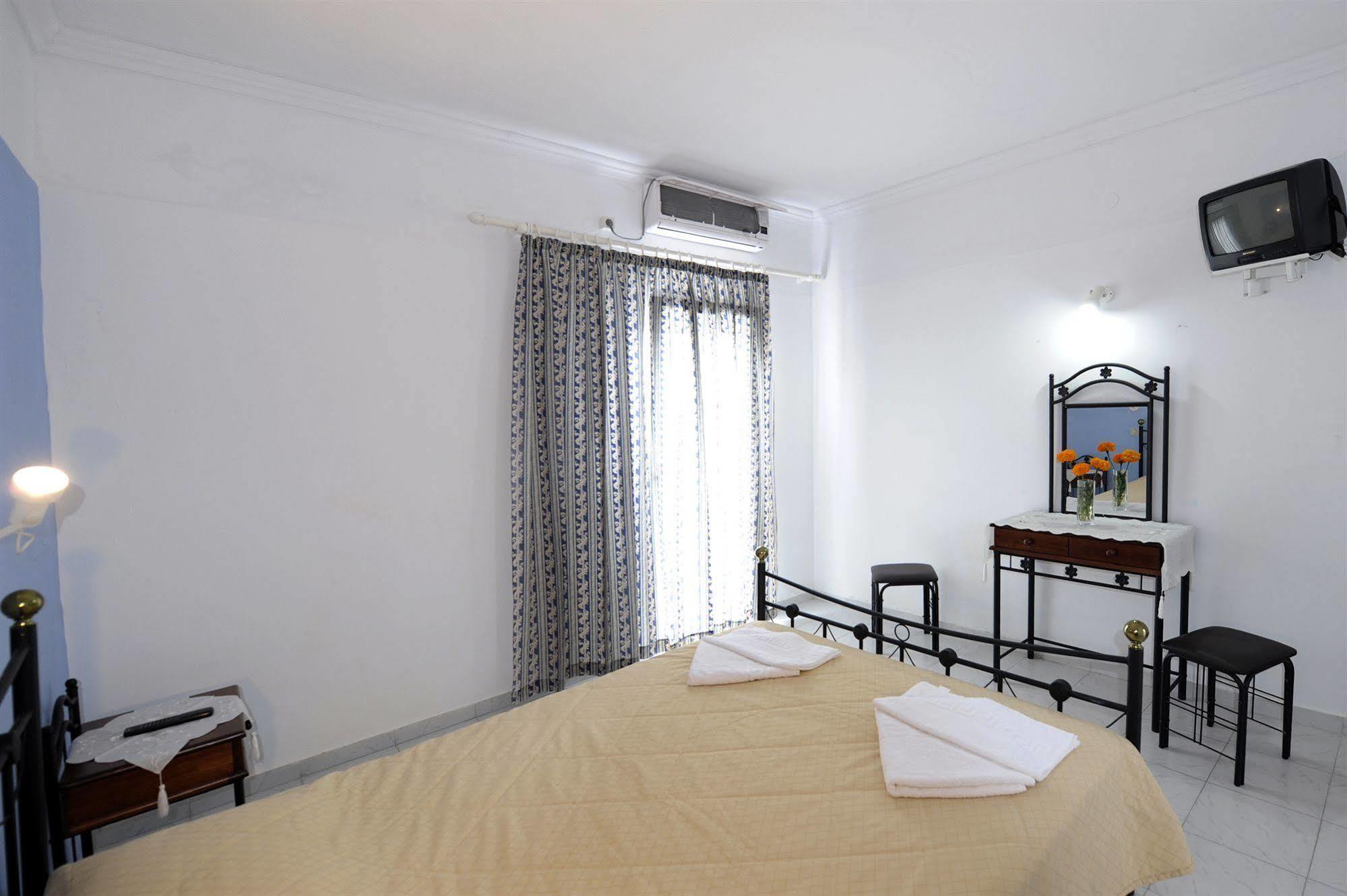 Corali Hotel Adamantas  Ngoại thất bức ảnh