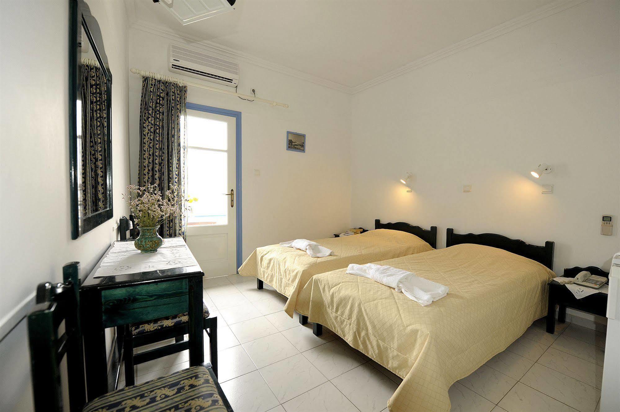 Corali Hotel Adamantas  Ngoại thất bức ảnh